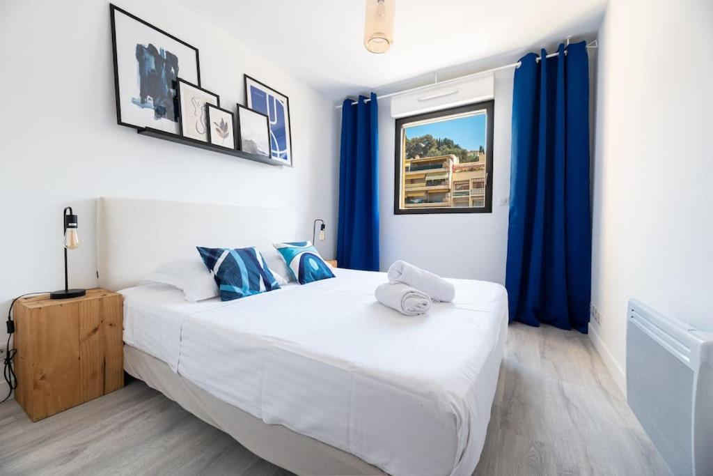 Appartement Cosy Au Centre Ville De ม็องตง ภายนอก รูปภาพ